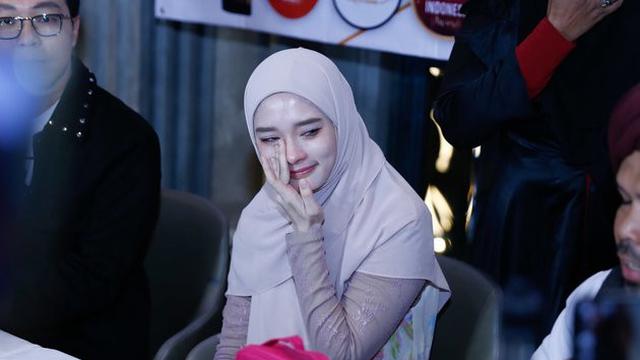 Kecantikan Inara Rusli Usai Lepas Cadar Dikagumi, Warganet Bingung: Spek Bidadari Masih Diselingkuhi