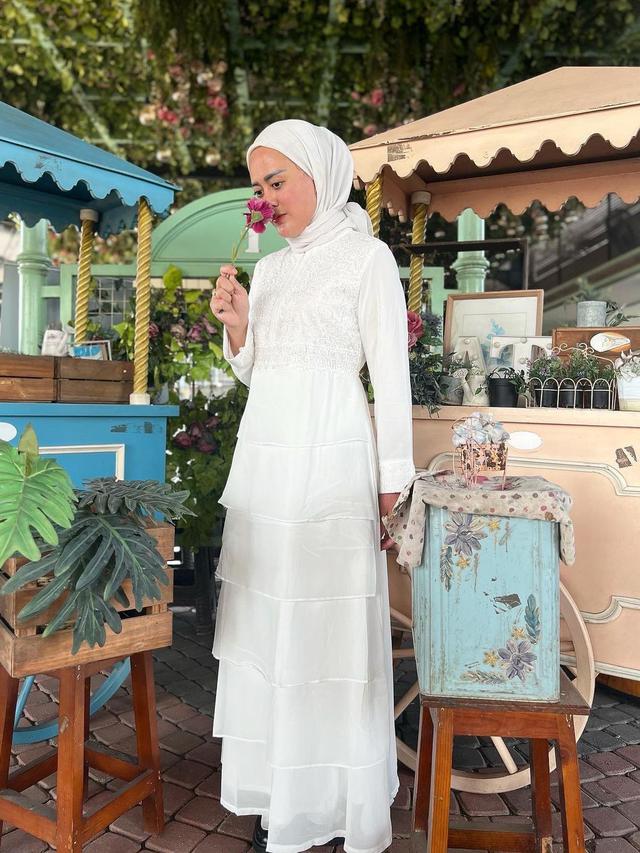 Karier Influencer Rizkyana Kainan Meroket Bersama 400 Ribuan Pengikut, Dulu Pramugari Maskapai Kondang