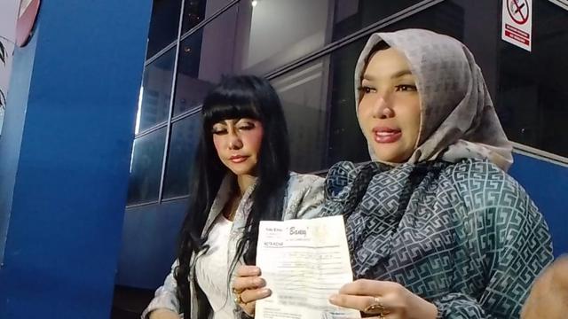 Roro Fitria Laporkan Dugaan Pencurian ke Polisi, Satu Set Perhiasan Raib dan Alami Kerugian Hingga Ratusan Juta