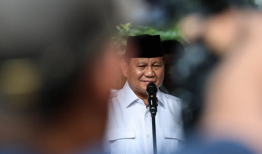 Survei Polmatrix: Prabowo Kalahkan Ganjar, Anies Melorot