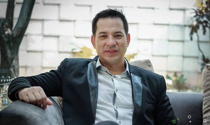Orang Ketiga di Rumah Tangga Ari Wibowo, Putri Anne Lepas Hijab