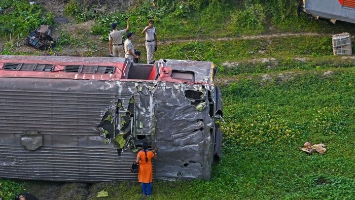 Kenapa Kereta di India