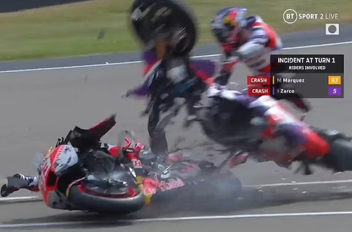 Marquez Tabrak Motor Zarco