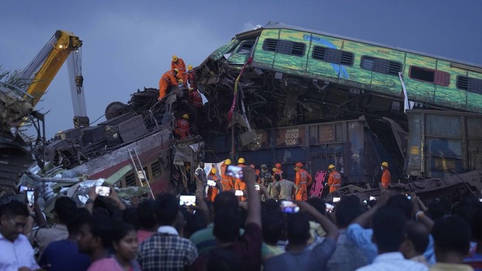 Tragedi Ngeri Kereta India