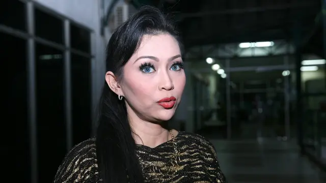 Ratna Listy Sampaikan Kabar Duka, Ibunda Tercinta Meninggal Dunia di Usia 70 Tahun