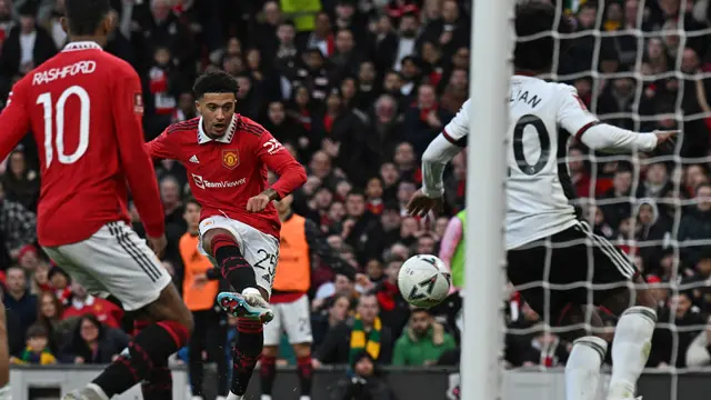 Manchester United Siap Rugi
