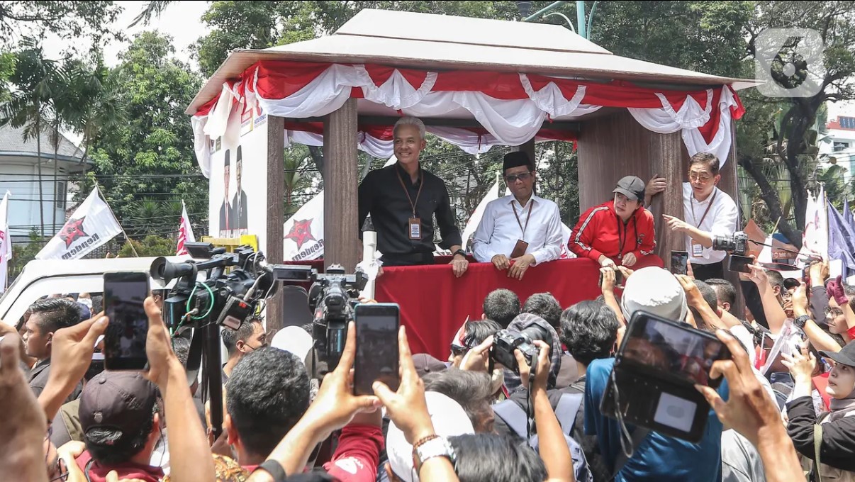 Ganjar dan Mahfud Md Batal Naik Mobil Soekarno Saat ke KPU, Ini Alasannya