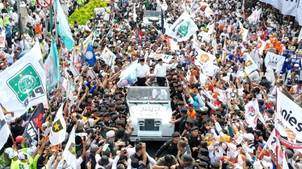 Momen Baret Garda Pemuda NasDem, Himpun Ribuan Pasukan Kawal Anies-Cak Imin ke KPU