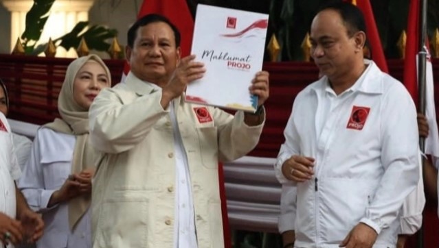Prabowo Subianto Gunakan Hoodie Dibilang Gemoy, Netizen: Prabowo Chubbyanto