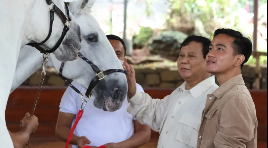 Survei Poltracking: jika Duet dengan Gibran, Prabowo Kalah dari Ganjar