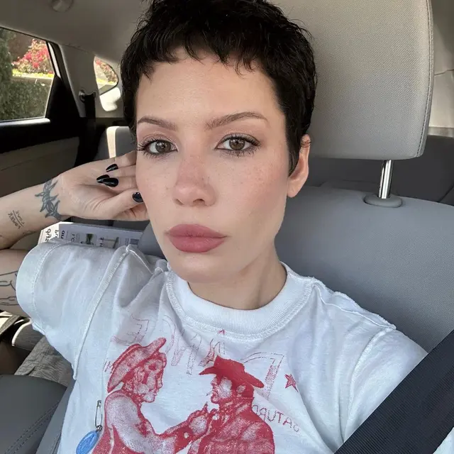 Halsey Mengaku Dapat Kekerasan dan Ancaman Usai Gencar Membela Palestina