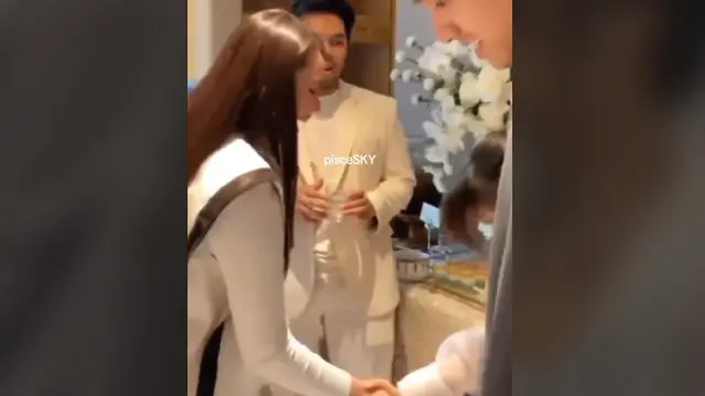 Thariq Halilintar Cuma Bisa Melongo Lihat Fuji Salaman dengan Aaliyah Massaid