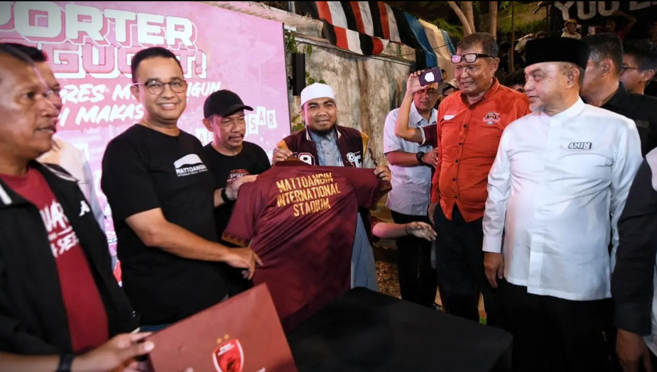 Anies Baswedan Janji Bangun Stadion Sepakbola di Makassar Jika Terpilih Jadi Presiden