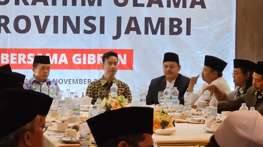 Bertemu Ulama se-Jambi, Gibran Sampaikan Program untuk Pesantren dan Santri