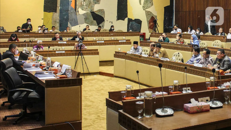 Komisi II DPR-KPU Sepakati Revisi PKPU Soal Syarat Baru Capres-Cawapres