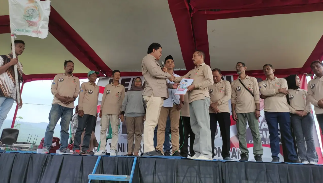 Ratusan Petani Kabupaten Pekalongan Deklarasi Dukung Prabowo-Gibran
