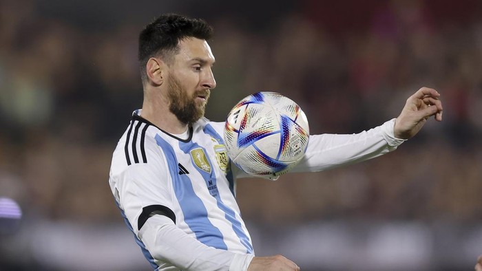 Lionel Messi Bikin Pelatih Brasil Pusing