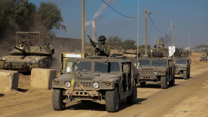 Tank Pasukan Israel Berjarak
