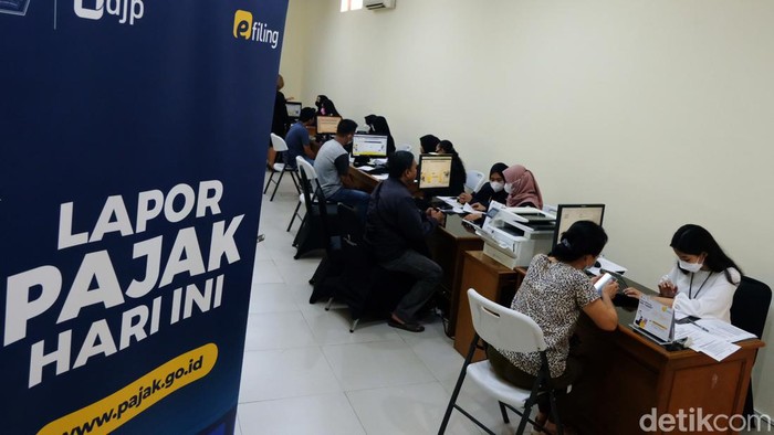 Gibran Mau Lebur Pajak-Bea Cukai, Efektif Genjot Penerimaan Negara?