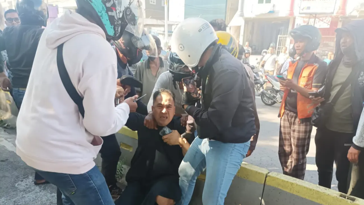 Bantah Tudingan Tak Kooperatif