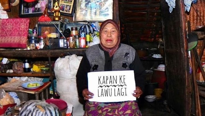 foto mbok yem pemilik warung tertinggi di indonesia