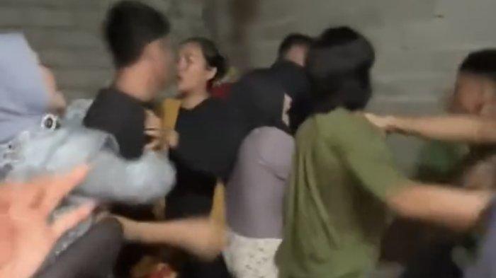 Hari Bahagia Mendadak Tragedi, Viral Pengantin Pria Dikeroyok seusai Ijab Kabul, Diduga karena Mahar