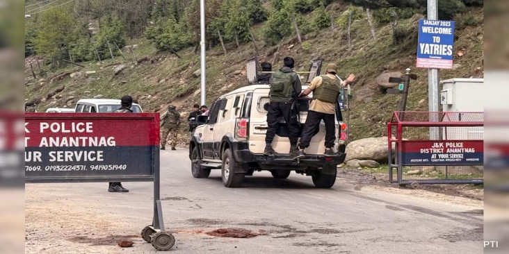 Kelompok Bersenjata Tembaki Turis di Kashmir yang Dikelola India, 28 Orang Tewas