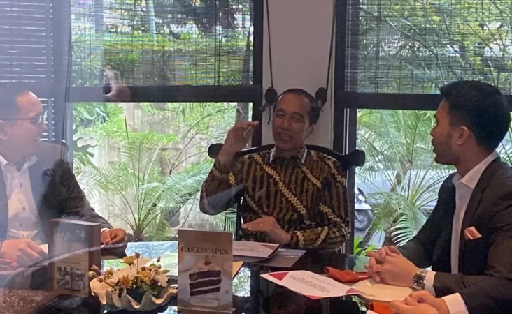 Tim Kuasa Hukum Presiden ke-7 RI Joko Widodo (Jokowi) telah melengkapi bukti dan dokumen terkait tudingan ijazah palsu