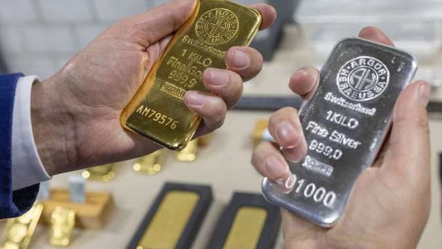 Perak Mulai Diburu Buat Investasi, Harganya Bumi-Langit Dibanding Emas