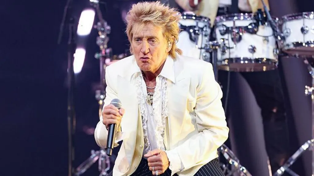 Rod Stewart batalkan konser