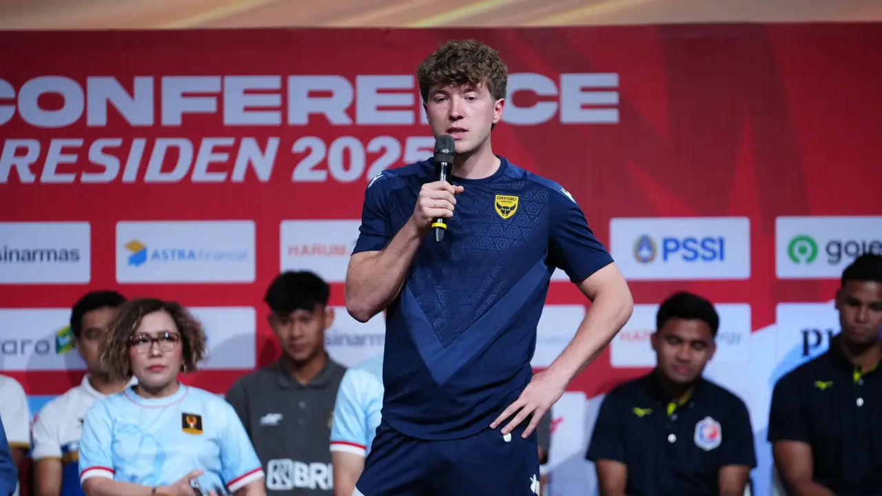 Ole Romeny di Piala Presiden 2025 Bersama Oxford United