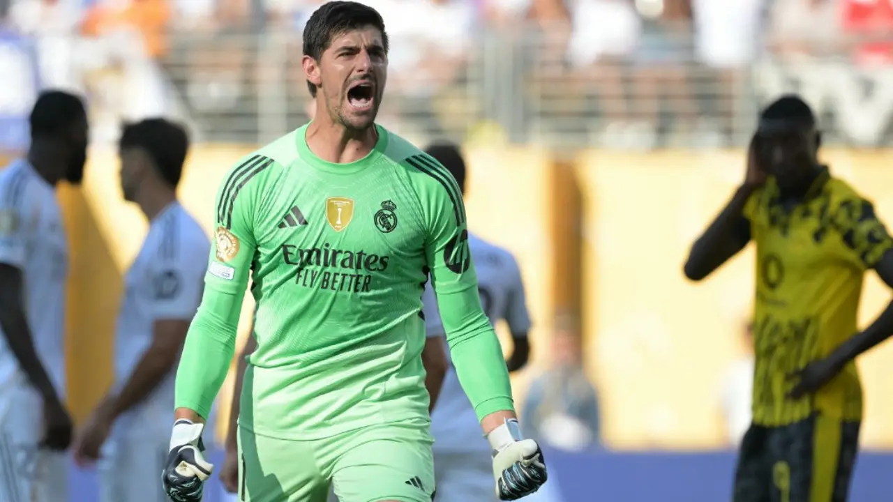 Thibaut Courtois Teken Kontrak Baru di Real Madrid